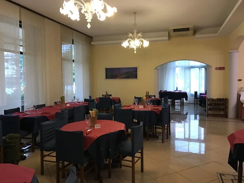 St. Louis Hotel Abano Terme Ngoại thất bức ảnh